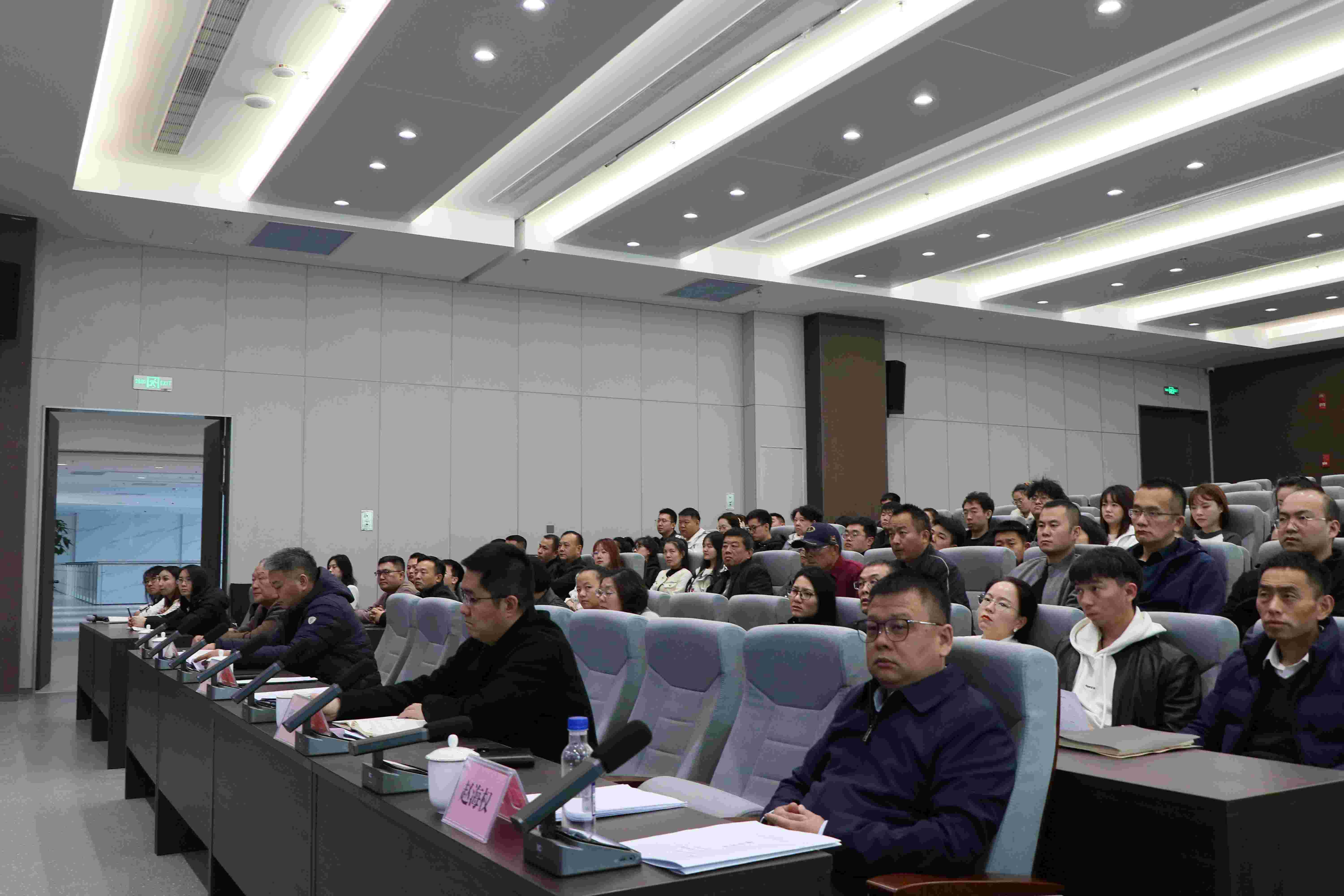 太阳成tyc7111cc集团新办公大楼消防演练活动圆满成功